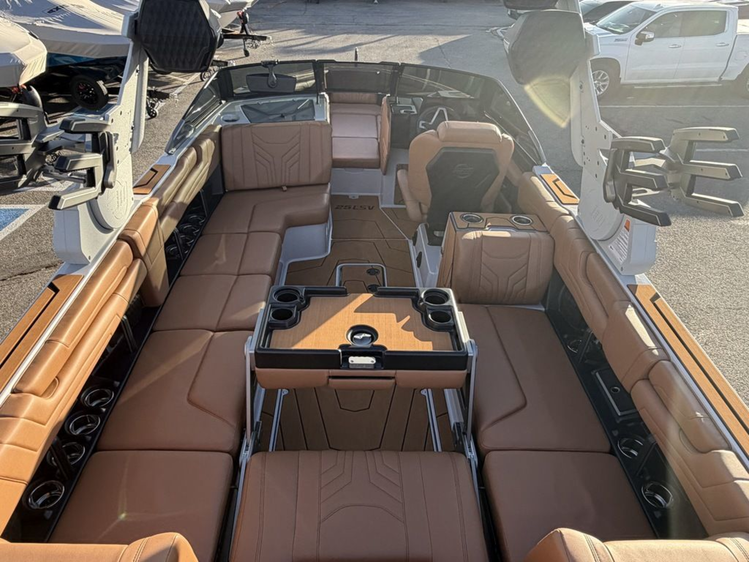 2026 Malibu Boats 25 LSV