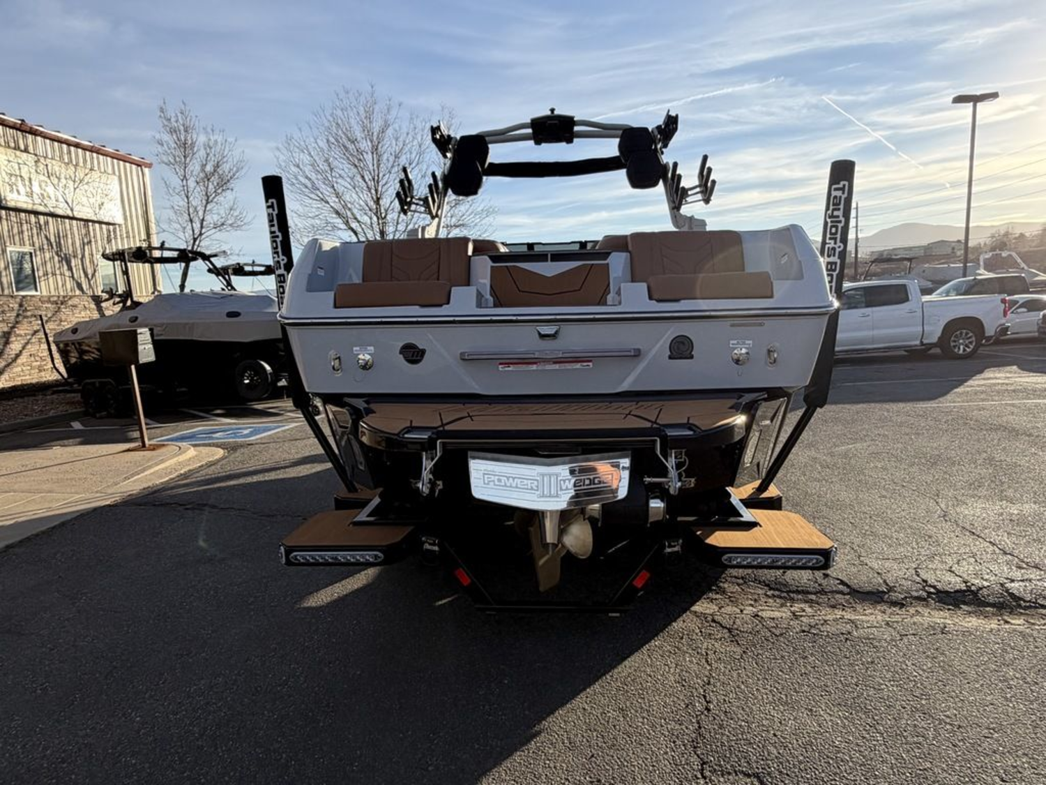 2026 Malibu Boats 25 LSV