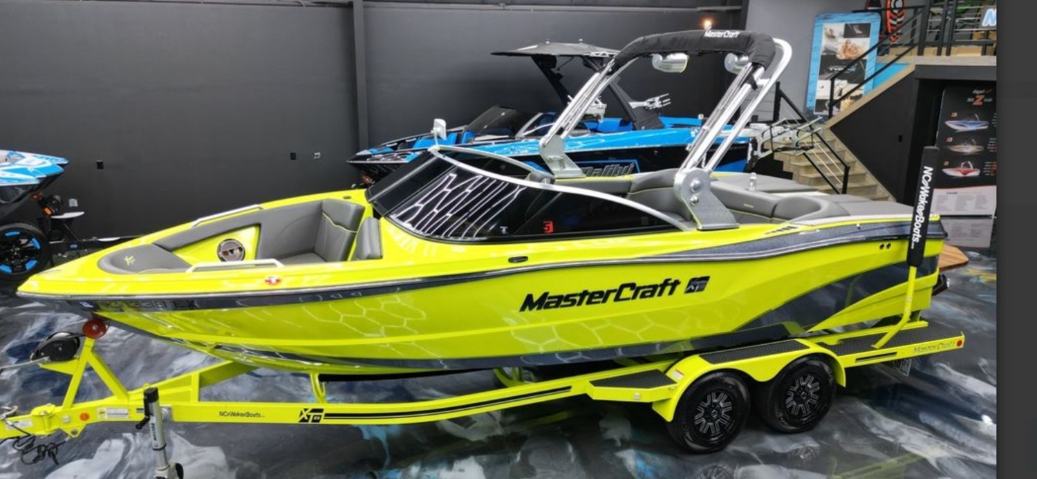 2019 Mastercraft XT 23