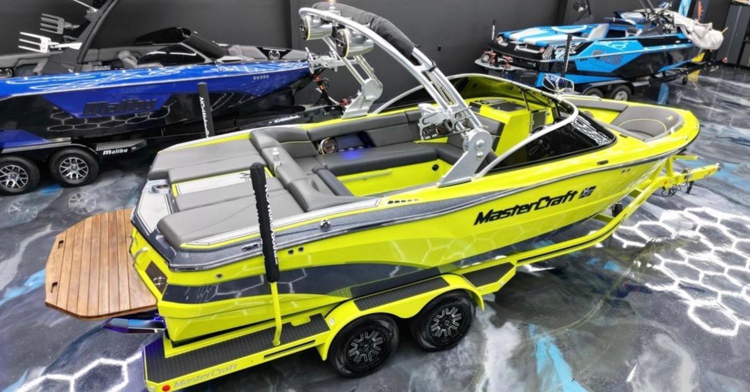 2019 Mastercraft XT 23