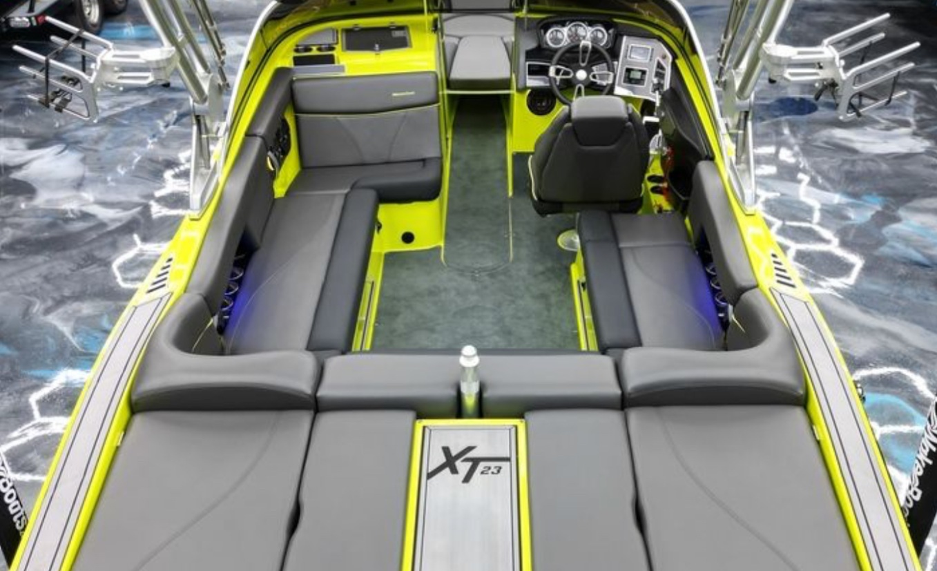 2019 Mastercraft XT 23
