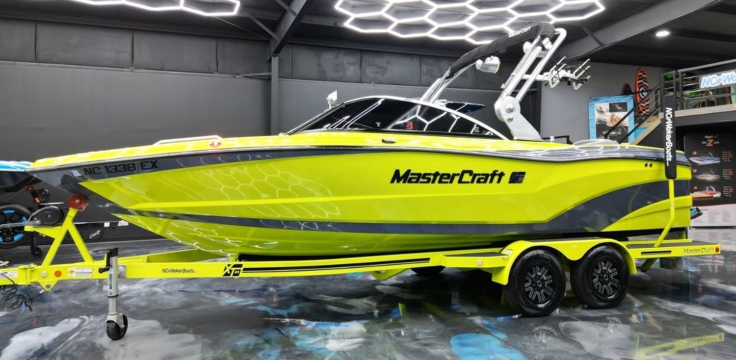 2019 Mastercraft XT 23