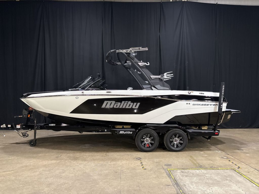 2026 Malibu Boats 21 LX for sale in Green Lake, Wisconsin