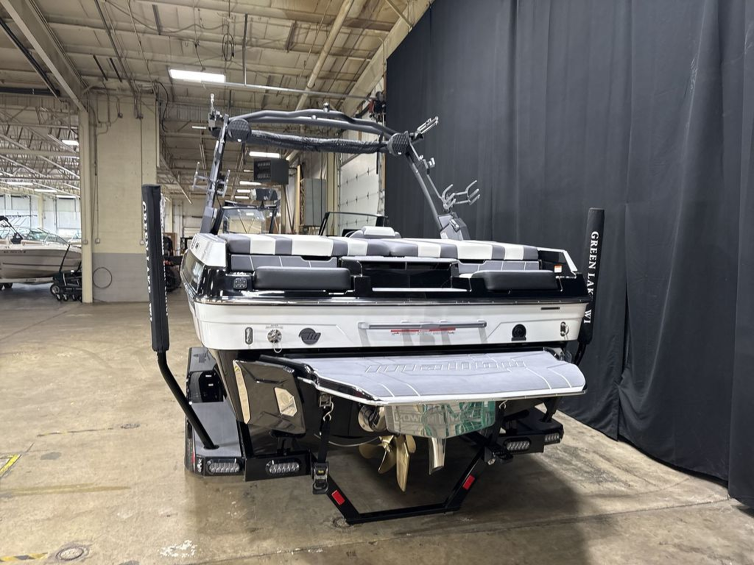 2026 Malibu Boats 21 LX