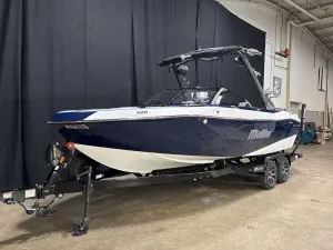 2026-malibu-wakesetter-23-lsv-122322-image10