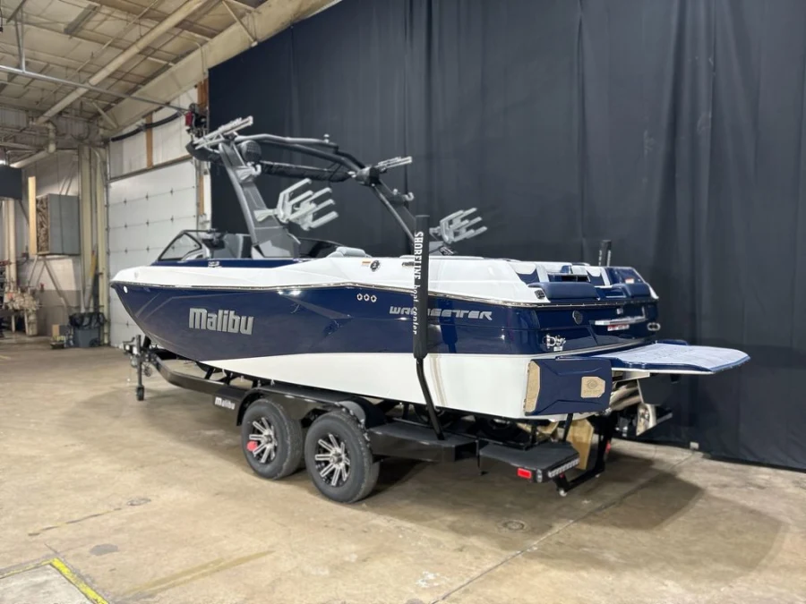 2026-malibu-wakesetter-23-lsv-122322-image12