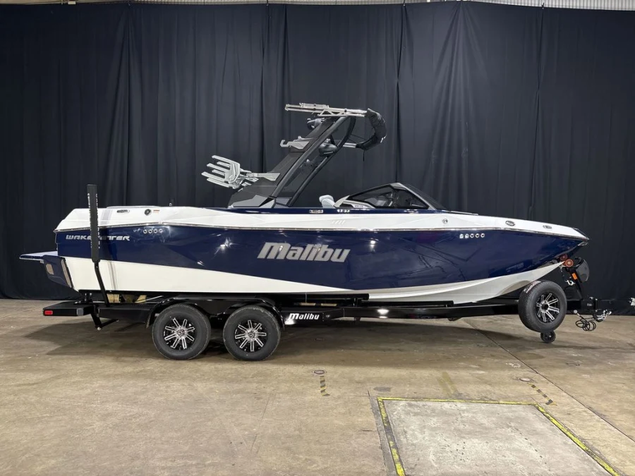 2026-malibu-wakesetter-23-lsv-122322-image15
