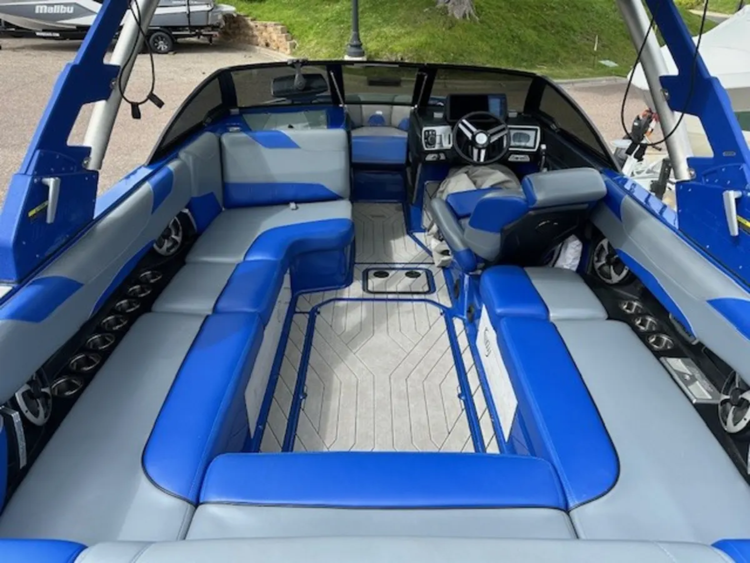 2019 Malibu 23 LSV *S9201