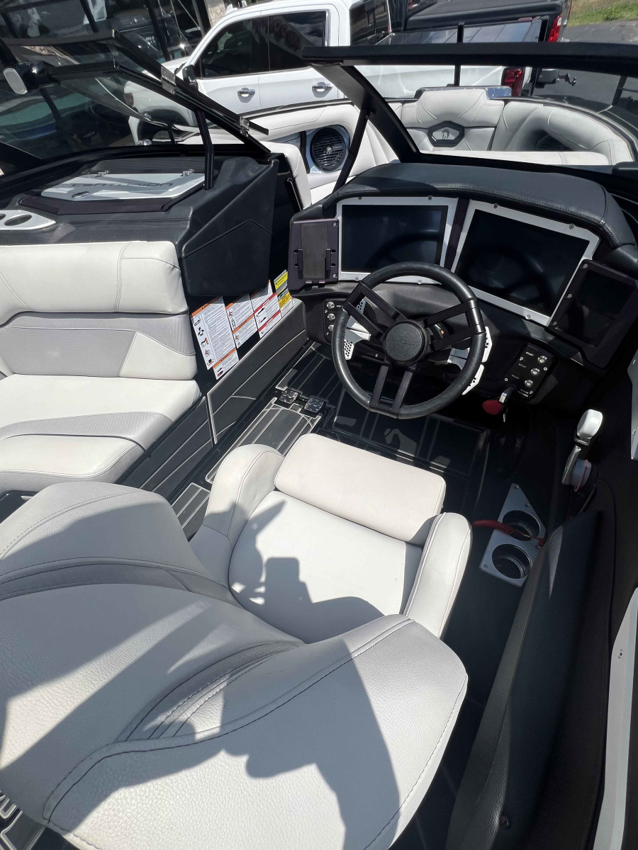 2023 Centurion Boats Ri230 for sale in , 