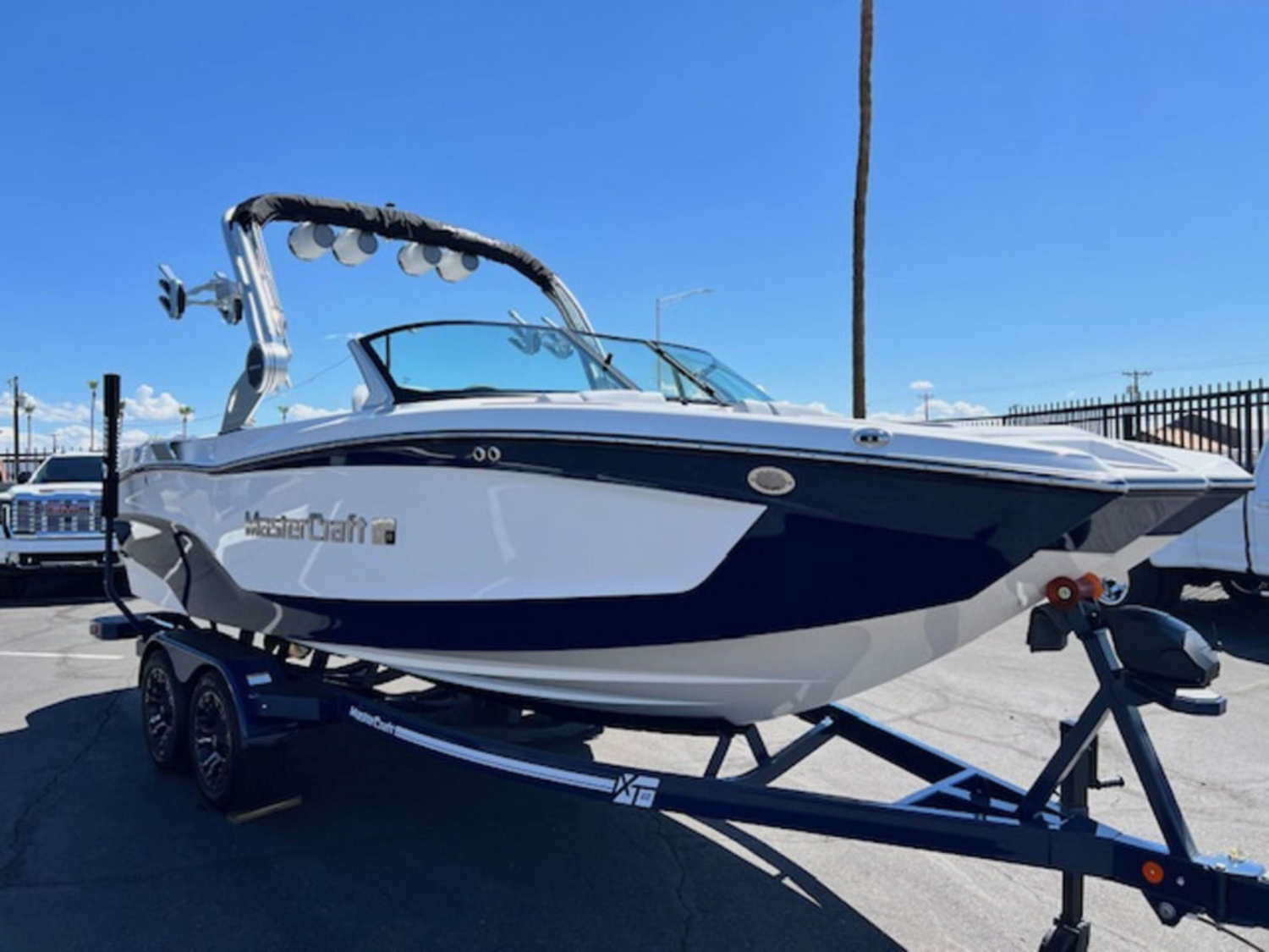 2026 Mastercraft XT22