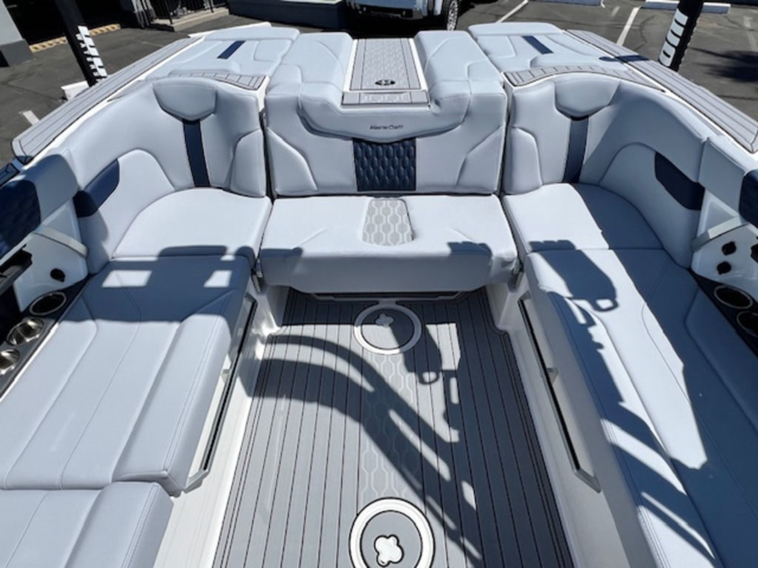 2026 Mastercraft XT22