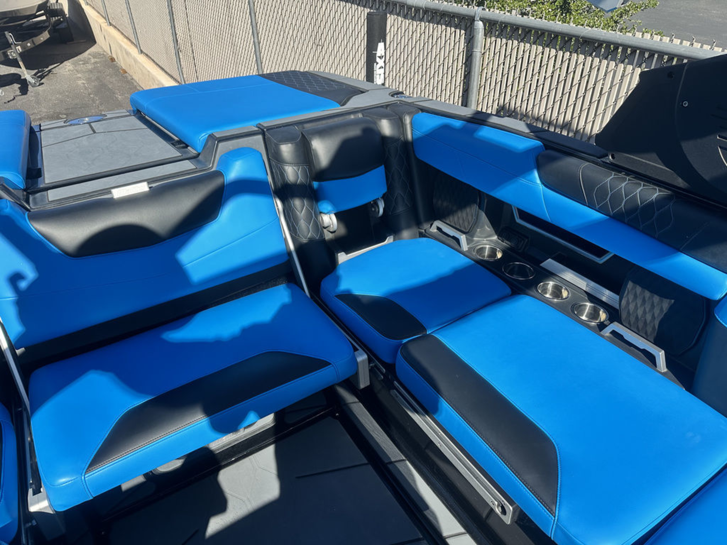 2020 Malibu Boats M240