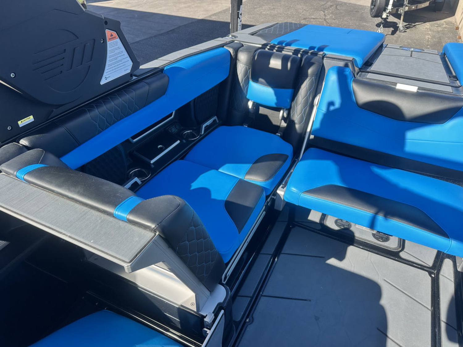 2020 Malibu Boats M240