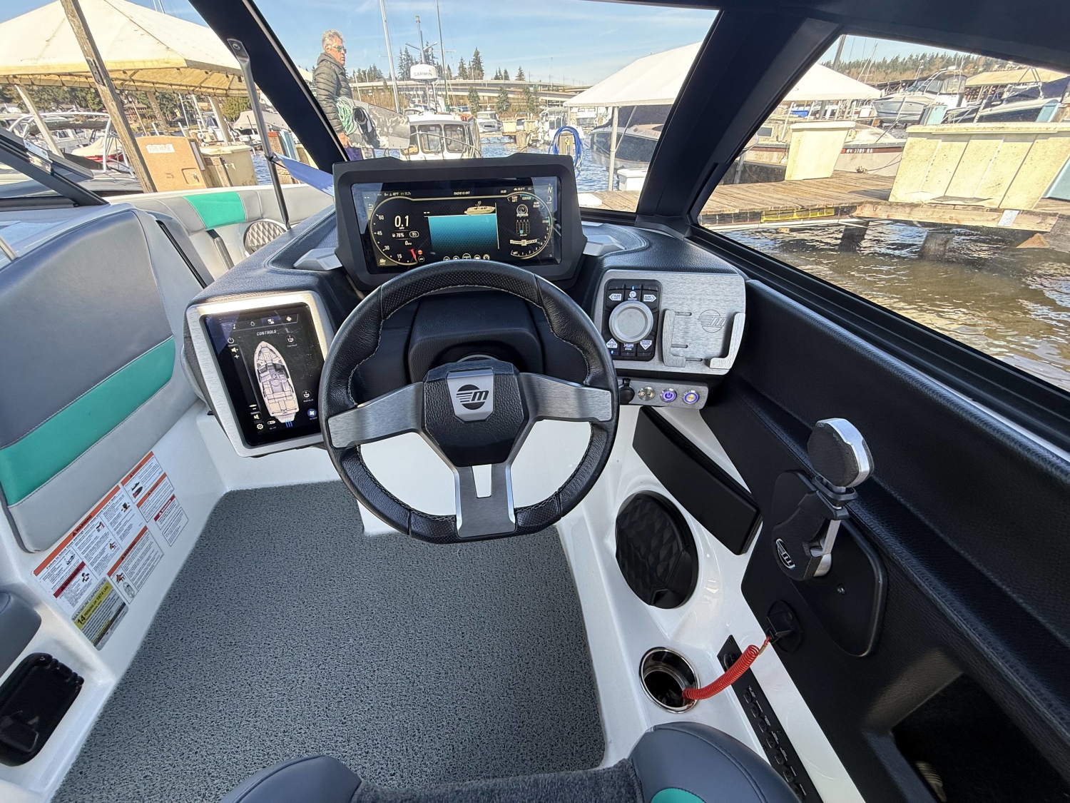 2023 Malibu 22 LSV