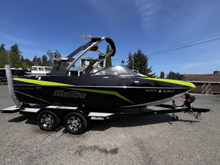 2017 Malibu Boats Wakesetter VLX for sale in , 