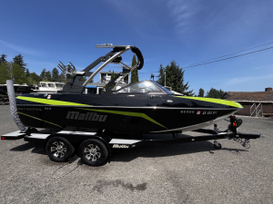 2017 Malibu Boats Wakesetter VLX for sale in , 