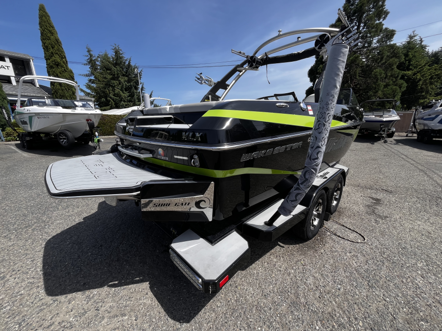 2017 Malibu Boats Wakesetter VLX for sale in , 