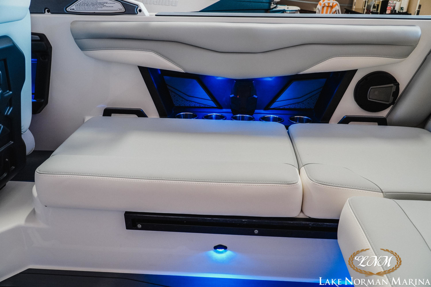 2026 Axis T220
