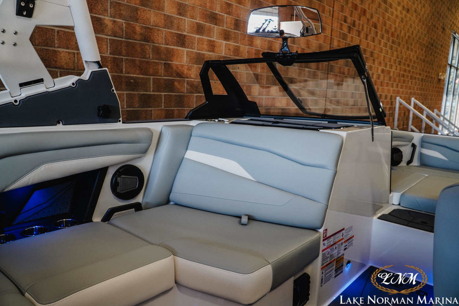 2026 Axis T220