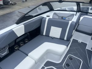 2025-malibu-wakesetter-23-lsv-95927-image2