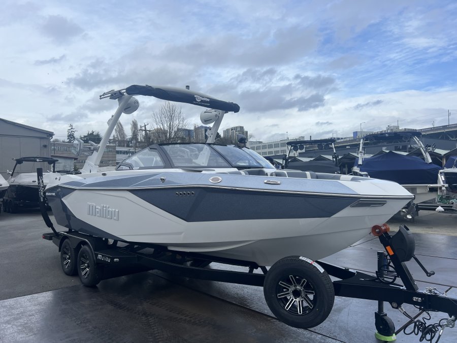 2025-malibu-wakesetter-23-lsv-95927-image8