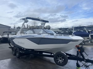 2025-malibu-wakesetter-23-lsv-95927-image8