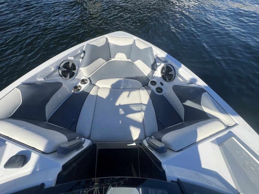 2020-malibu-wakesetter-23-lsv-95928-image14