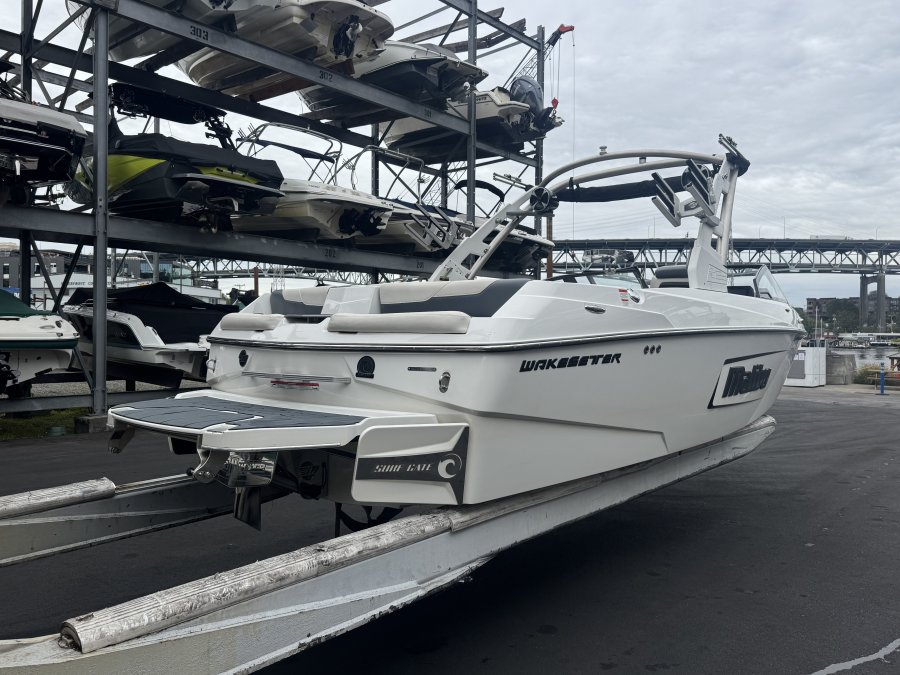 2020-malibu-wakesetter-23-lsv-95928-image4