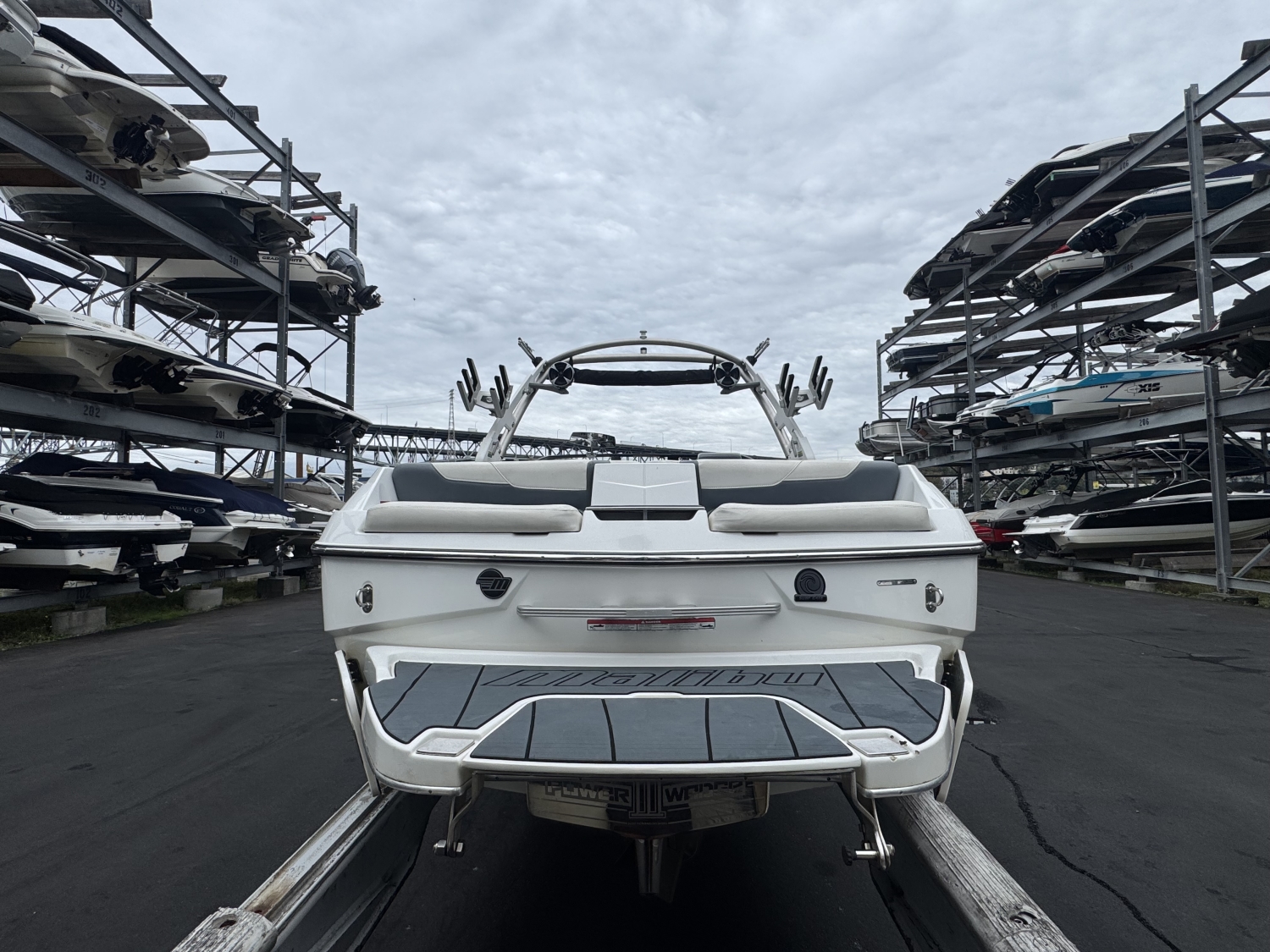 2020 Malibu 23 LSV