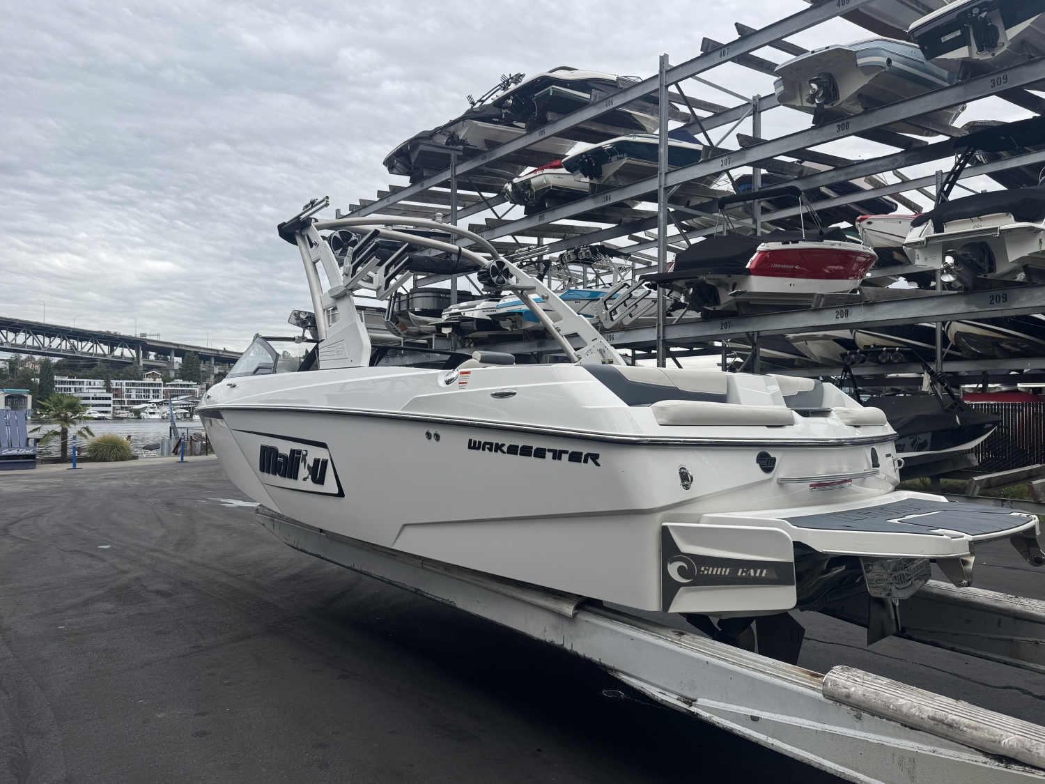 2020 Malibu 23 LSV