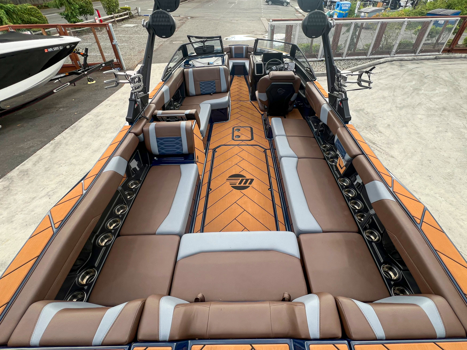 2024 Malibu 26 LSV