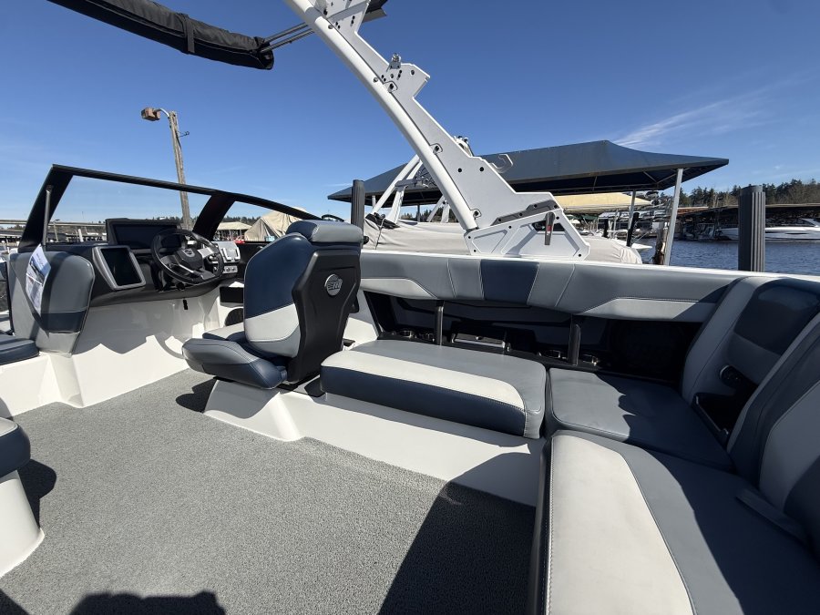 2023-malibu-wakesetter-22-lsv-99596-image5