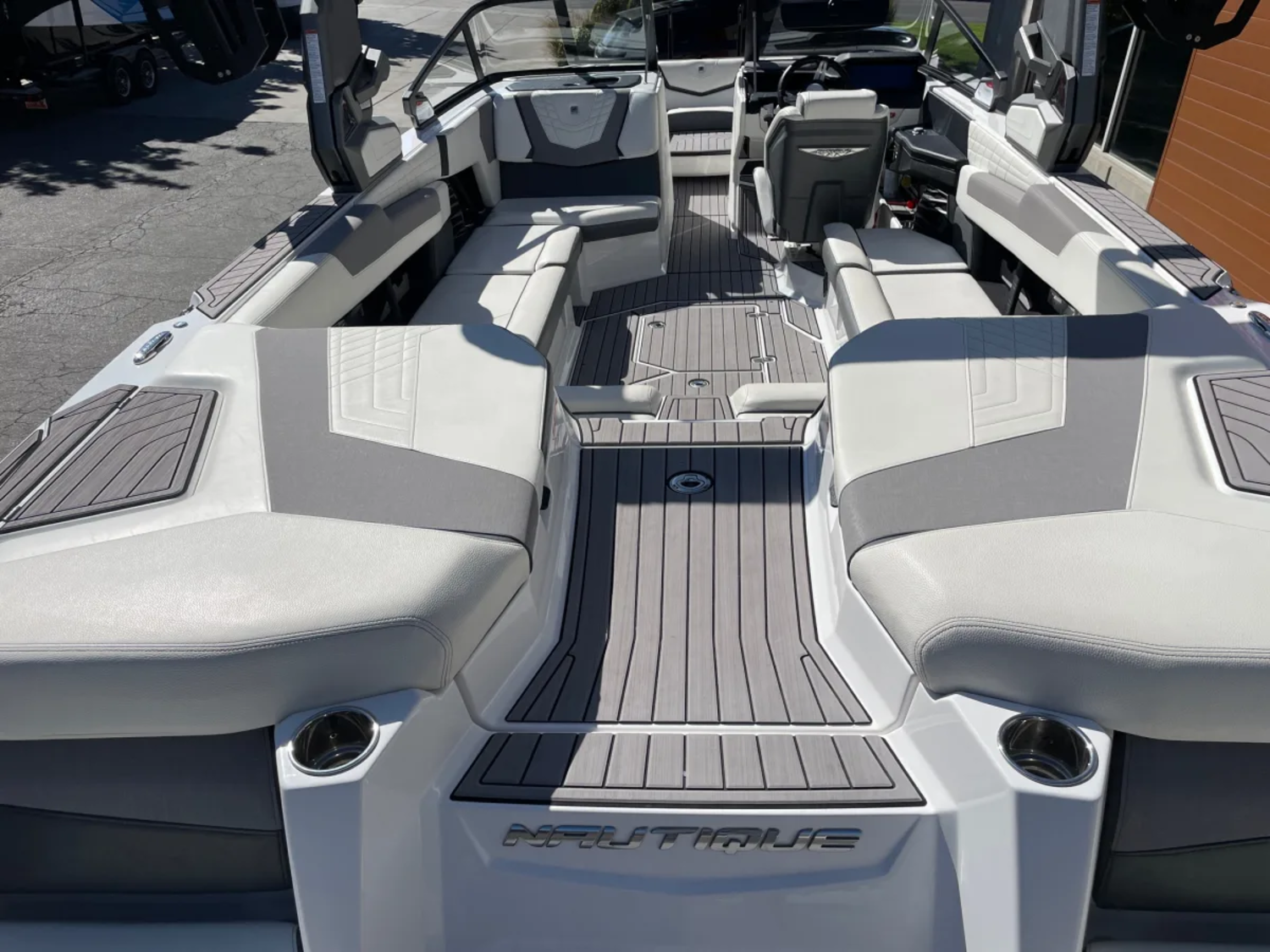2023 NAUTIQUE G25 W/ZZ8 600HP SUPERCHARGED POWER PLANT.  REDUCED!