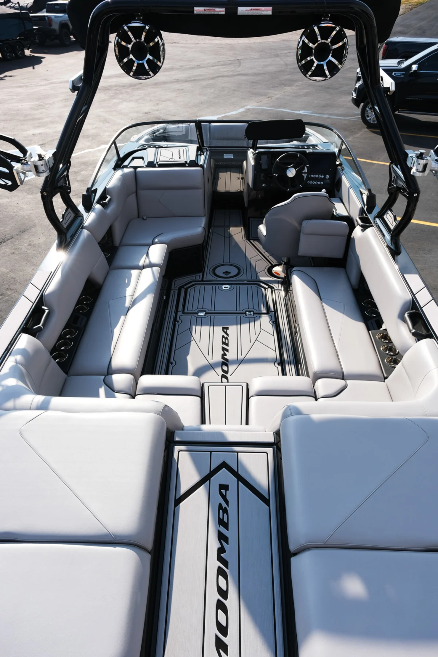 2024 MOOMBA TYKON NICELY EQUIPPED SURF / WAKE PKG 
