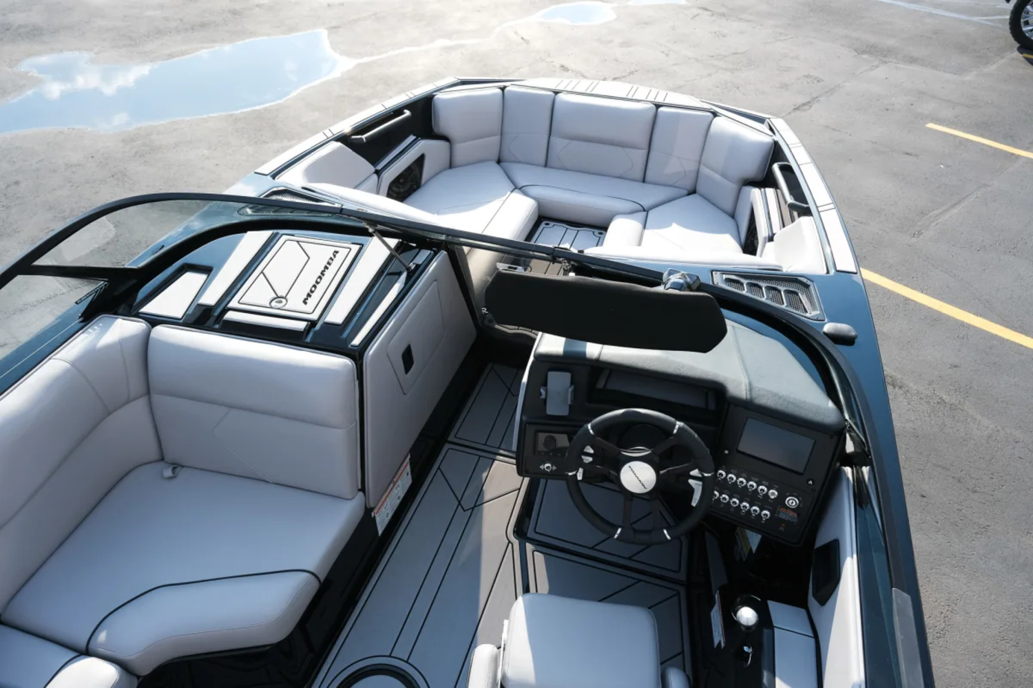 2024 MOOMBA TYKON NICELY EQUIPPED SURF / WAKE PKG 
