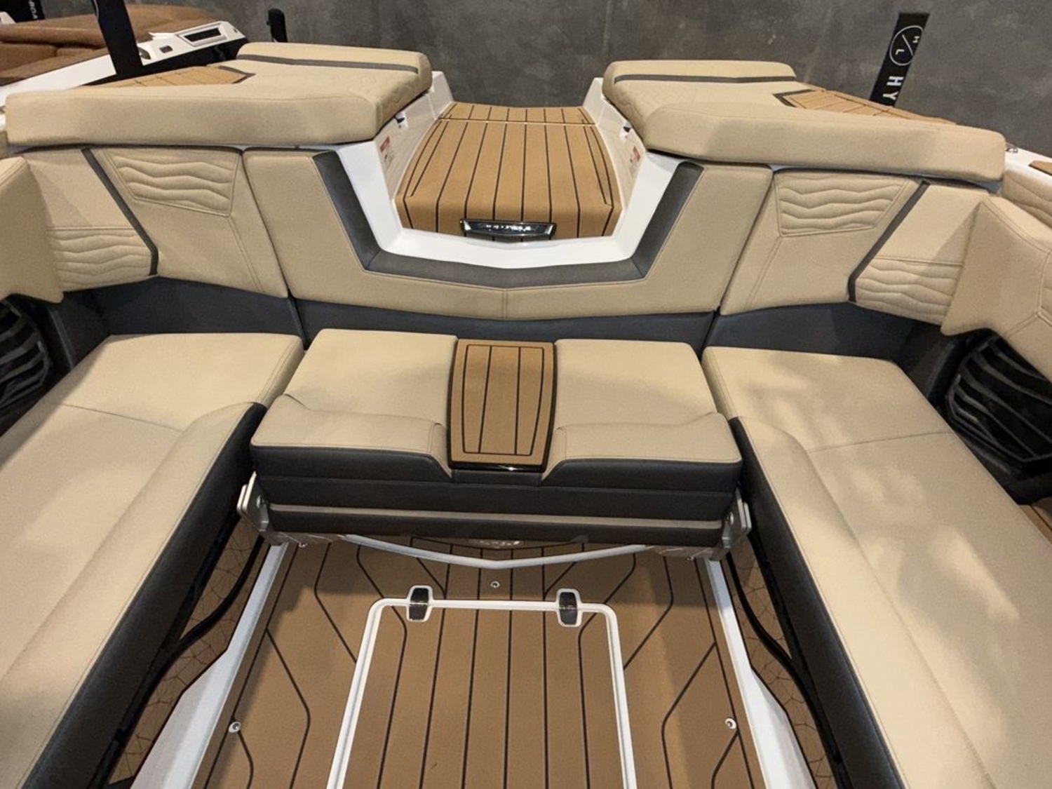 2026 Nautique Super Air Nautique G25
