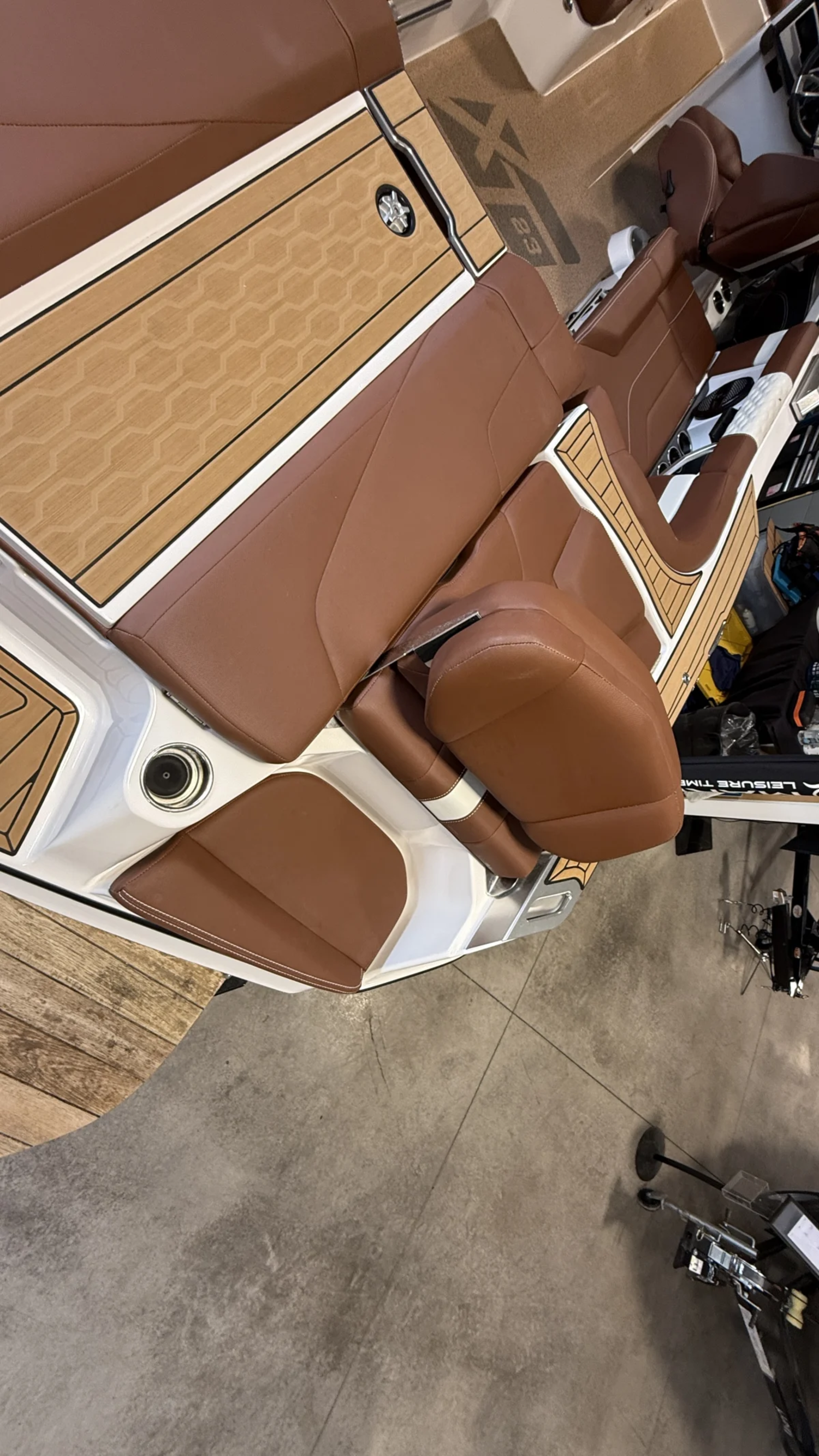 2023 Mastercraft XT23