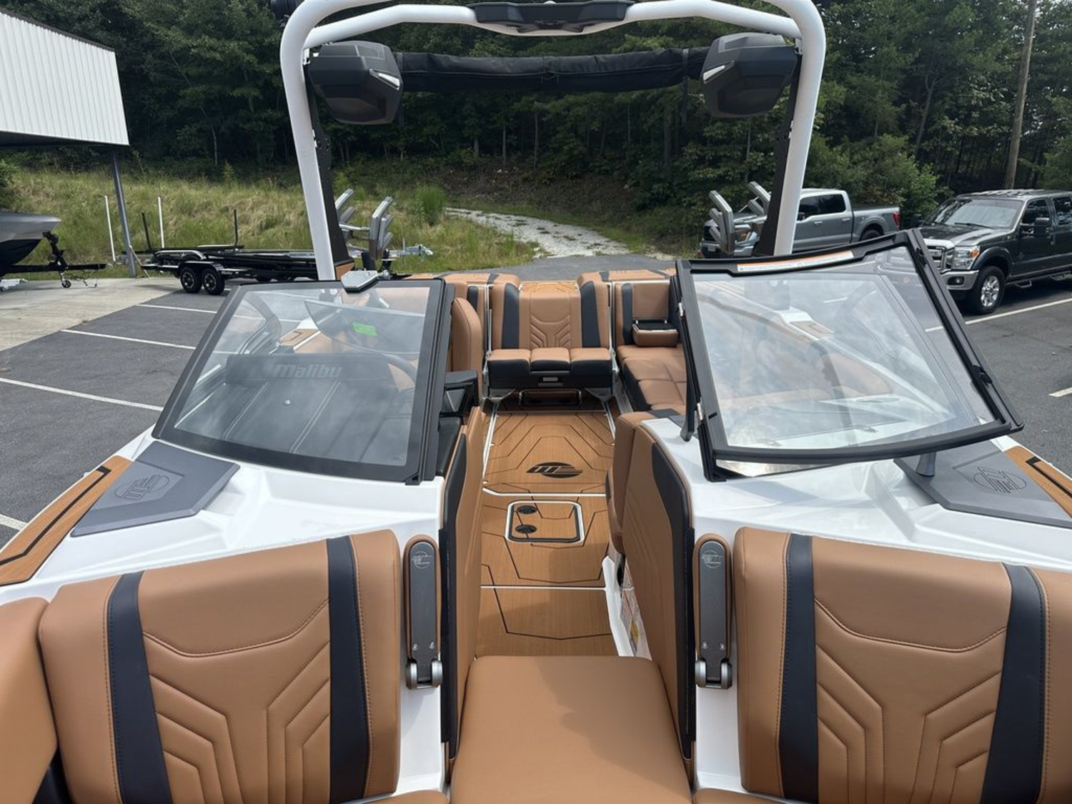 2026 Malibu Boats 25 LSV