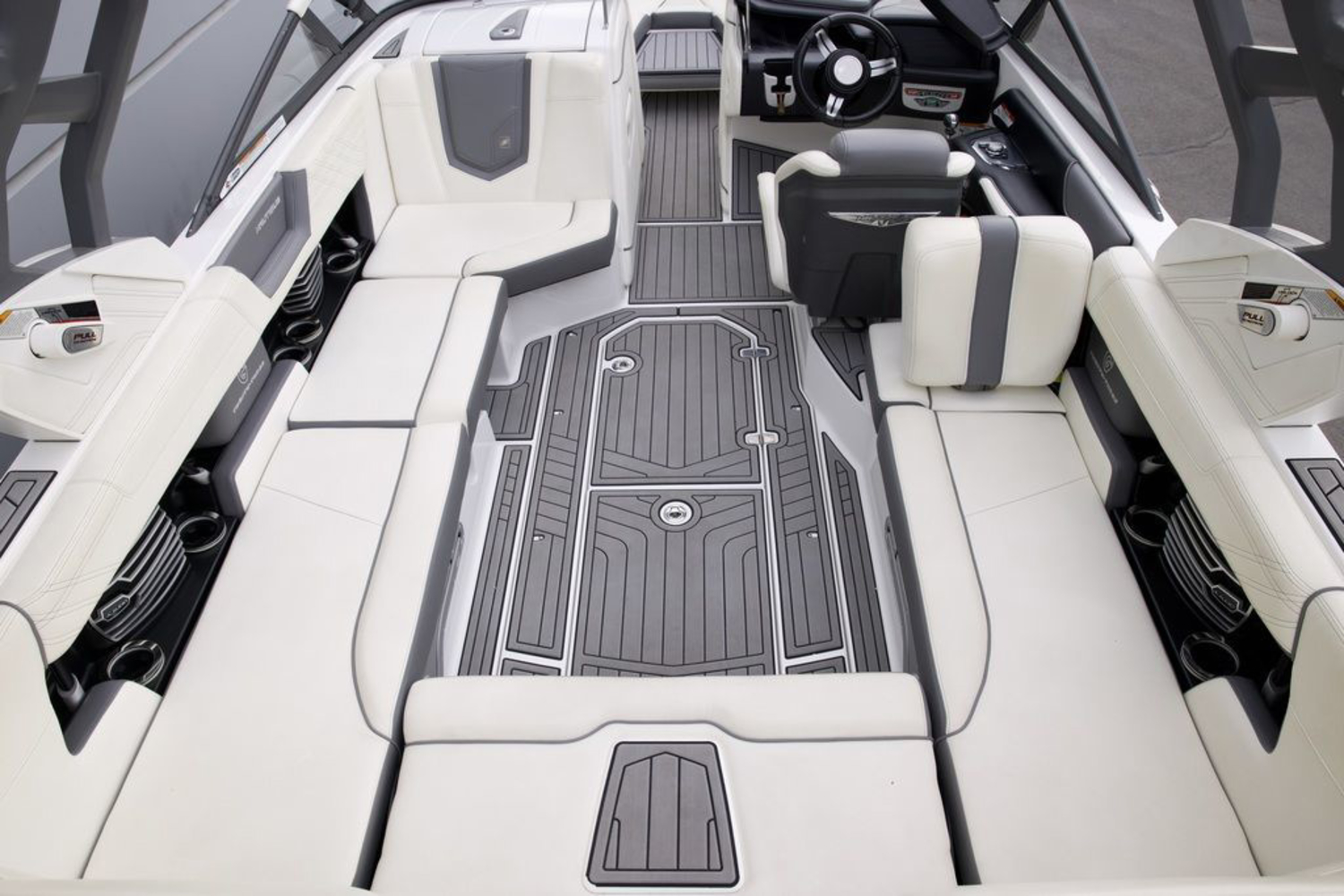 2018 Nautique G23