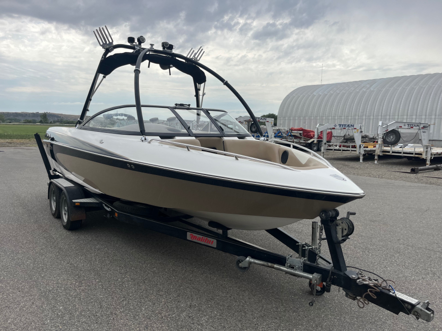 2004 Malibu Boats Wakesetter XTi for sale in Billings, Montana