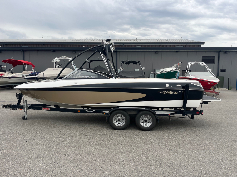 2004 Malibu Boats Wakesetter XTi for sale in Billings, Montana