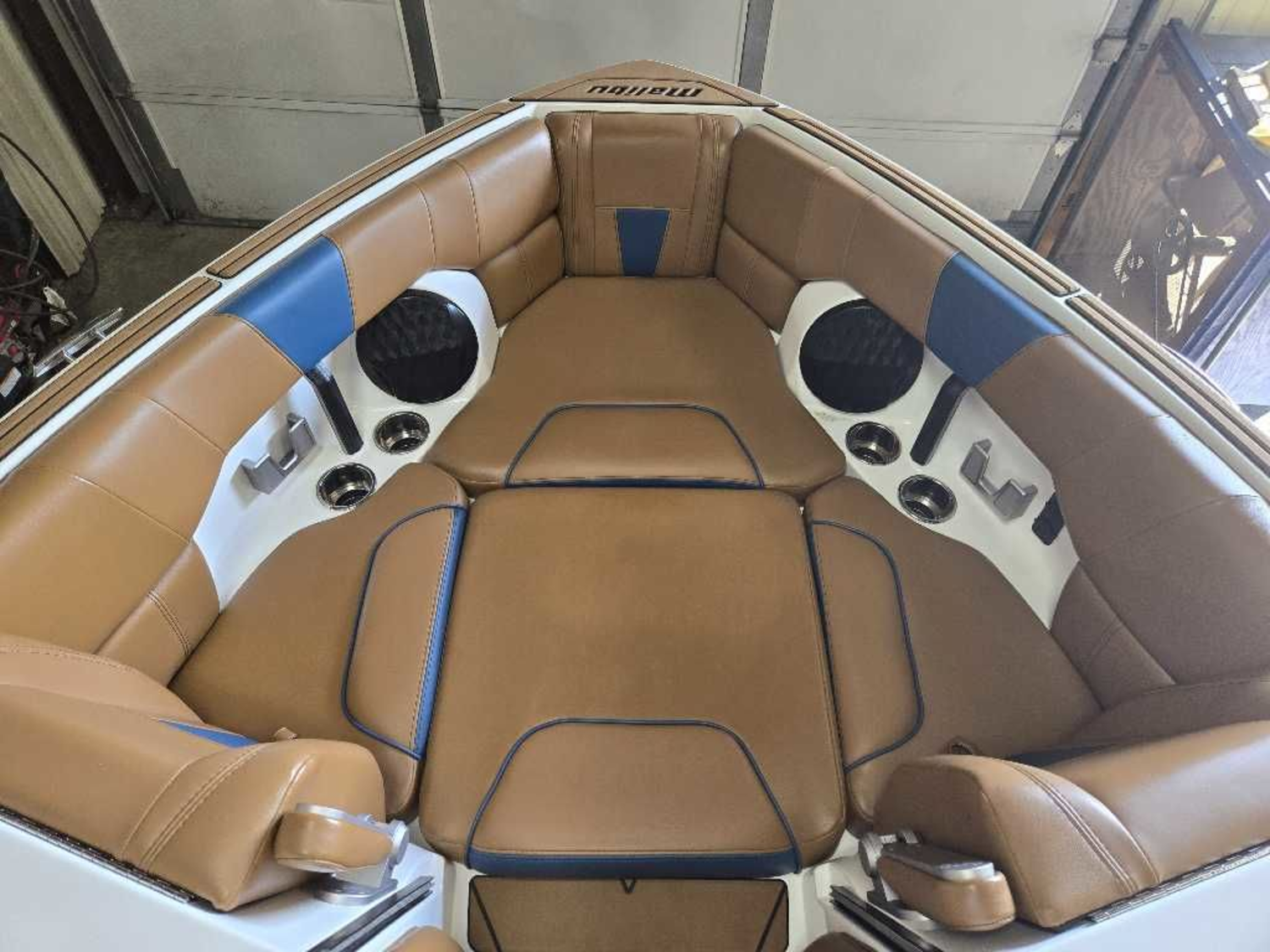 2022 Malibu Boats Wakesetter 23 LSV
