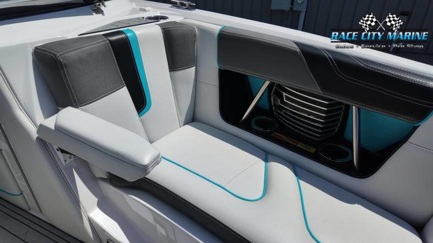 2015 Nautique G21