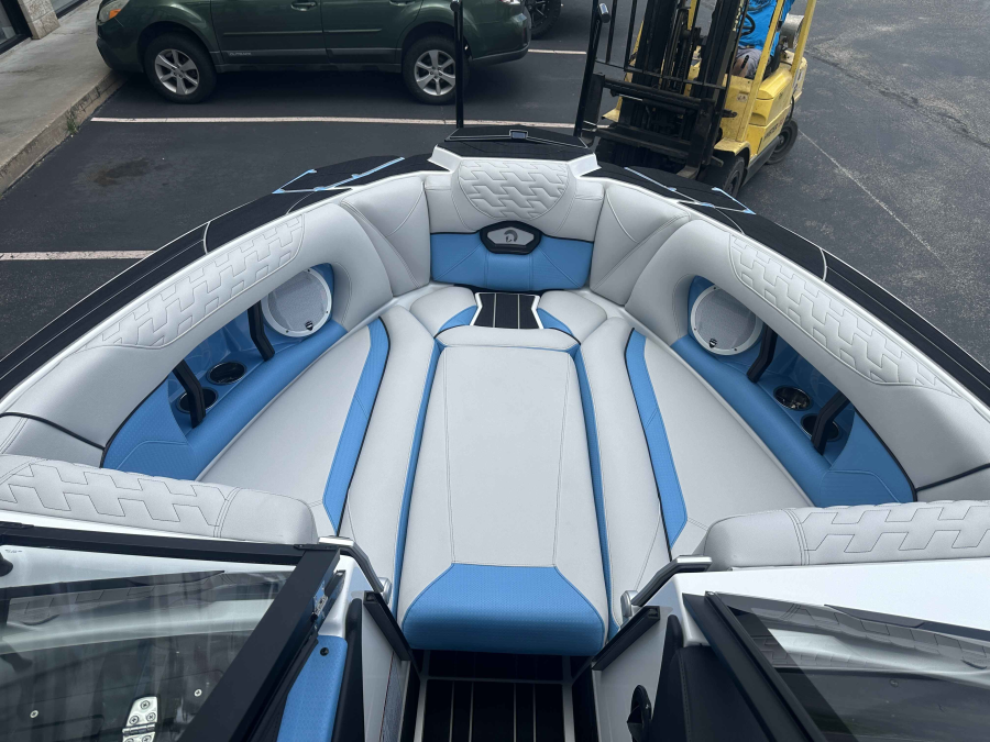 2025 Centurion Boats Ri245 for sale in , 