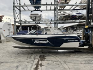 2025-malibu-wakesetter-vtx-102899-image1