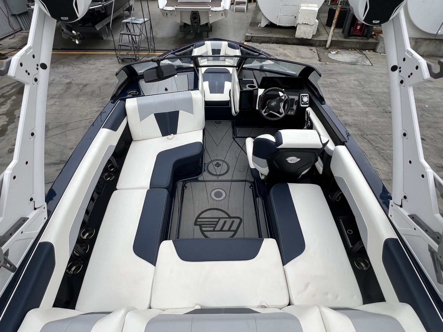 2025 Malibu 20 VTX