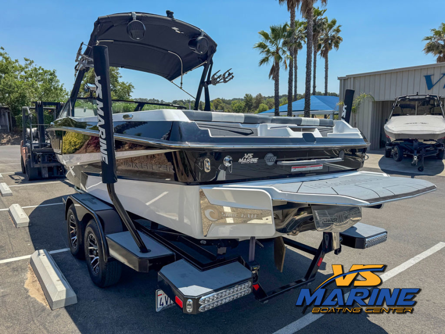 2022 Malibu Boats 21 LX for sale in ATASCADERO, California