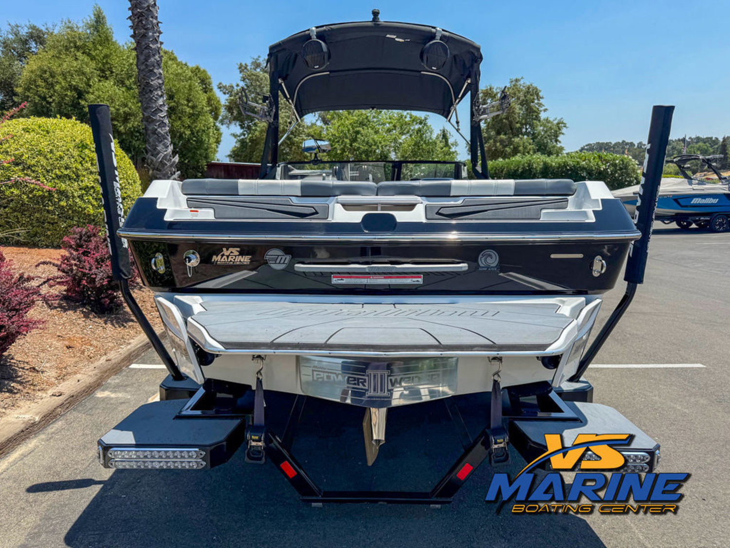 2022 Malibu Boats 21 LX