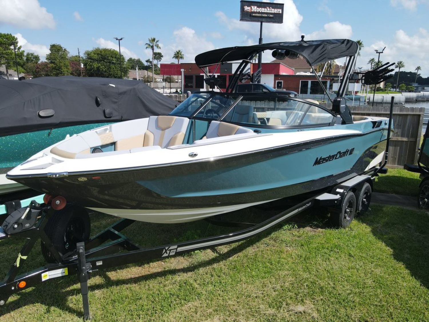 2025 Mastercraft XT25