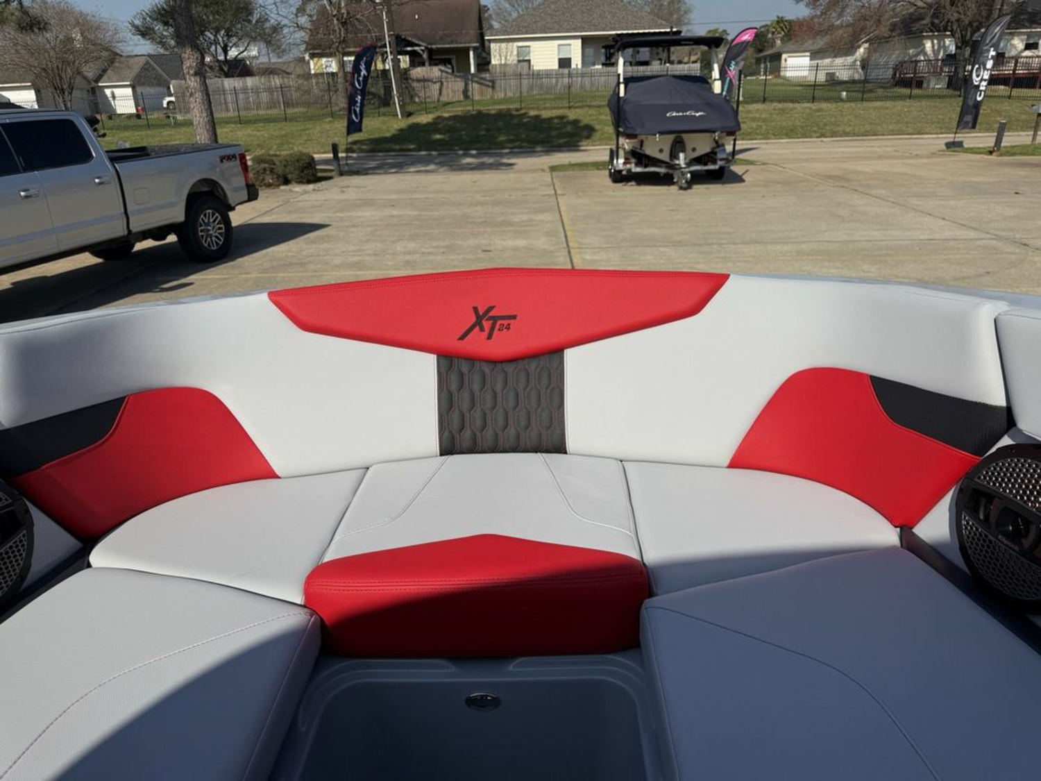 2024 Mastercraft XT24